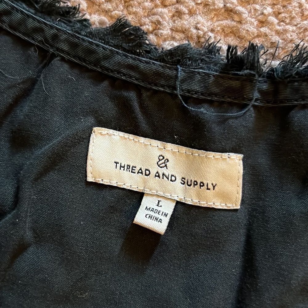 Thread & supply large black dress - Picture 7 of 7